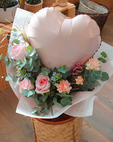 Arrangement ballon (fleurs fraîches)
